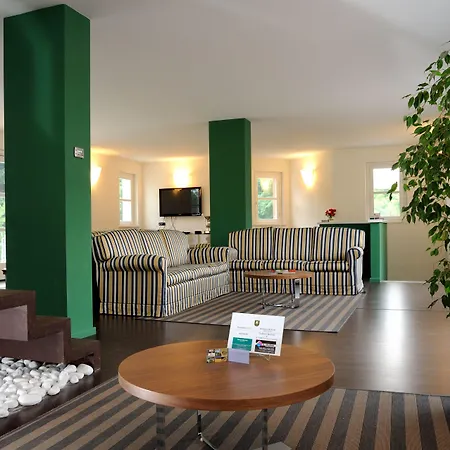 ホテル La Foresteria Canavese Golf & Country Club Torre Canavese