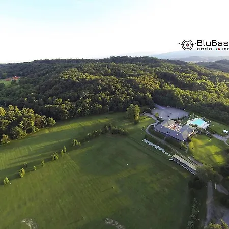 La Foresteria Canavese Golf & Country Club ホテル 3*